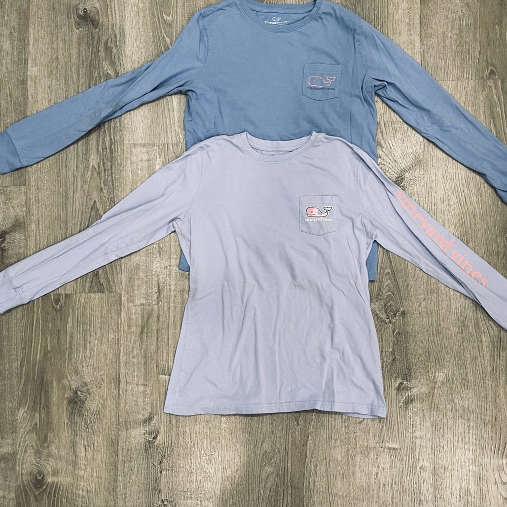 Vineyard Vines 2 pack Women's Pocket Tees in Dusty Blue and Periwinkle